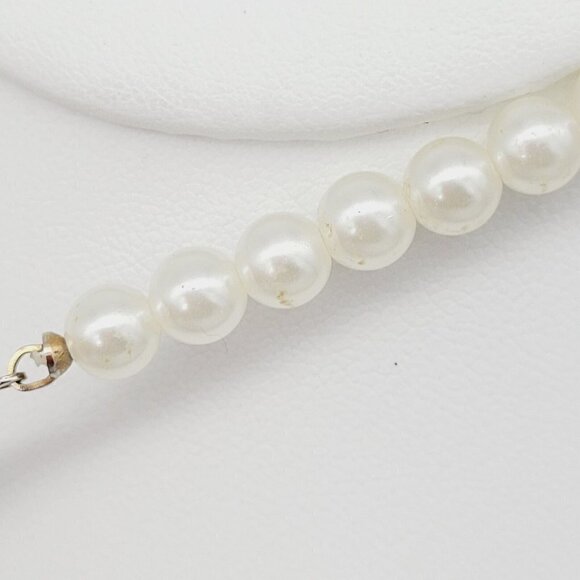 Vintage Faux Pearl Choker Necklace Green Rhinestone Drop Dangle Focal Gold Tone - Picture 9 of 10